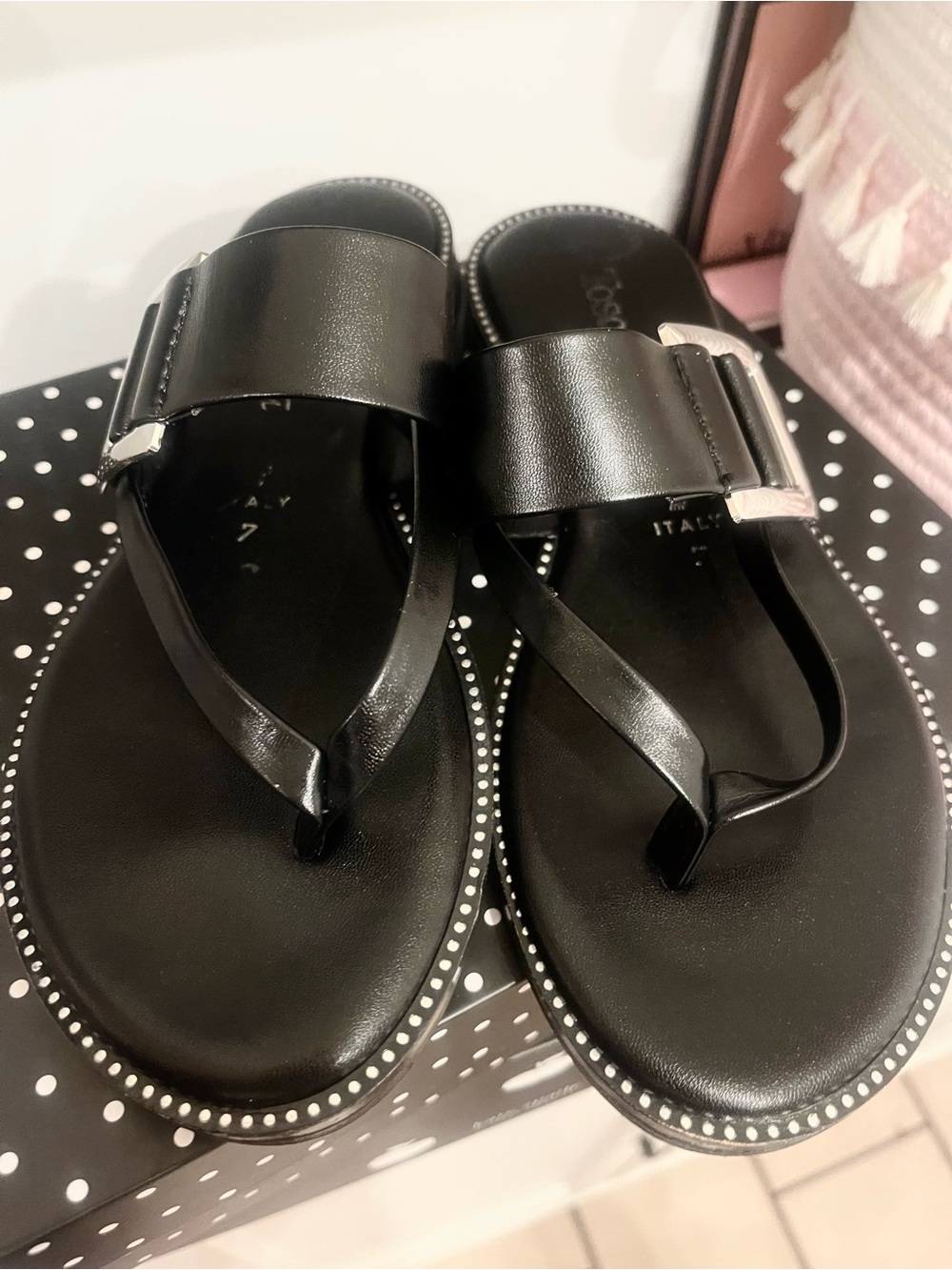 Black Leather Thong Sandals with Buckle Accent